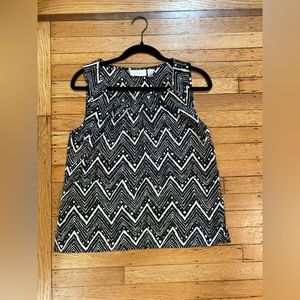 Chicos Zig Zag top, size 1/ Medium
